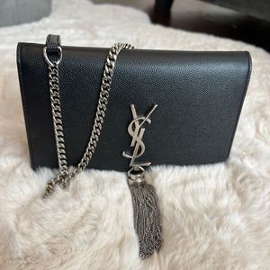 Saint Laurent Kate YSL Monogram Grain de Poudre Wallet on Chain